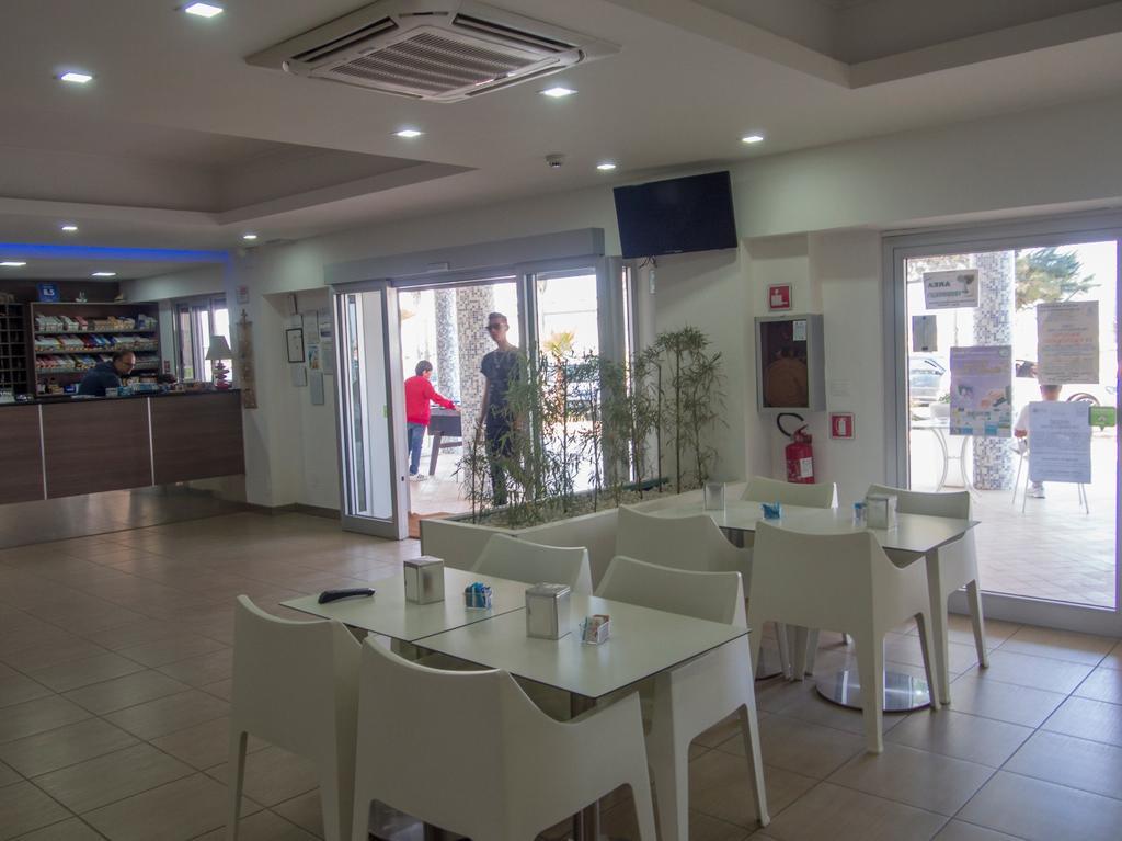 Hotel Poseidon Corigliano Calabro Exterior photo