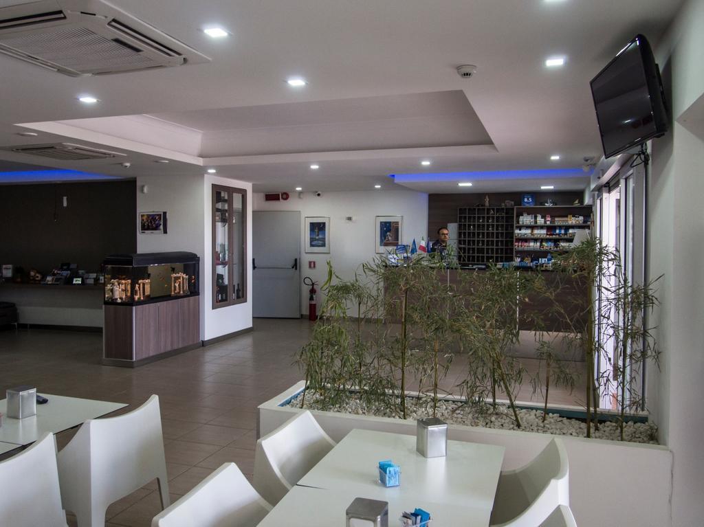 Hotel Poseidon Corigliano Calabro Exterior photo